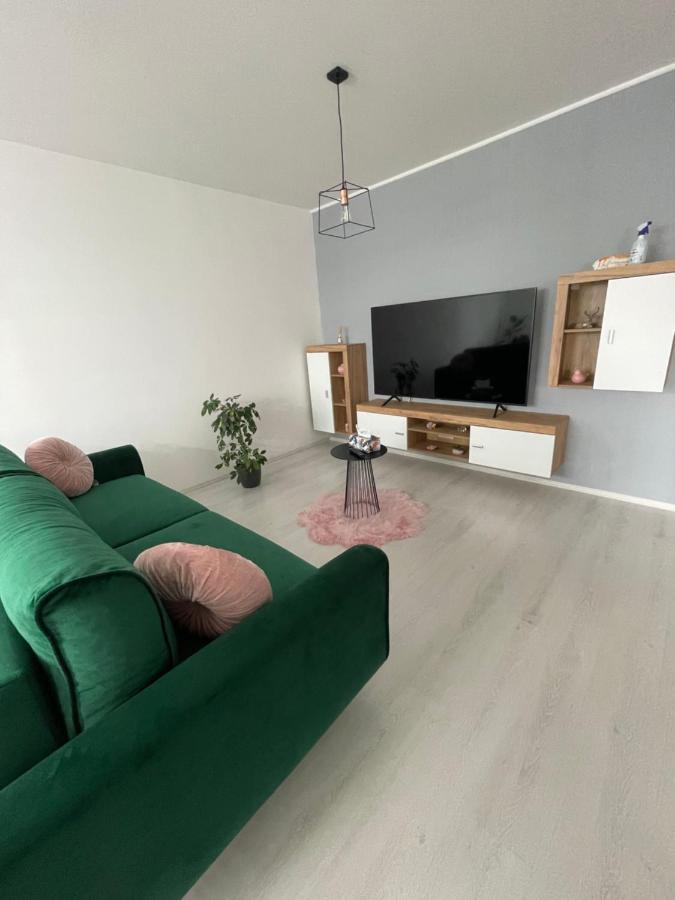 Apartament Bella Lägenhet Târgu-Mureş Exteriör bild